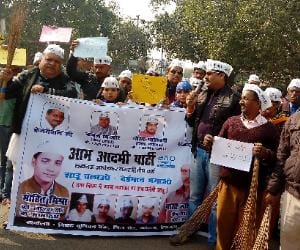 AAP starts campaign in UP.
