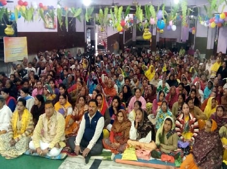 Shrimad Bhagwat Katha devotees descended
