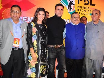 akshay kumar takes up on kejriwals odd even by tweeting a parody video