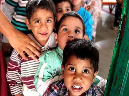 maternity leave for mothers who adopt child