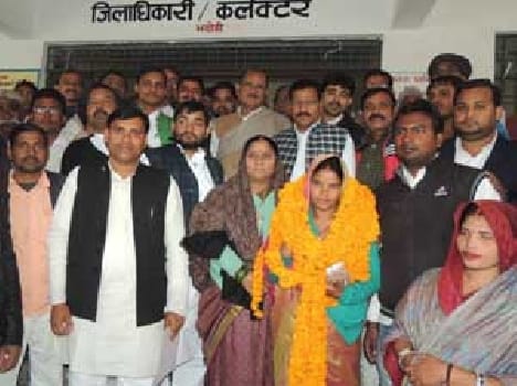 kajal Yadav became the district panchayat president