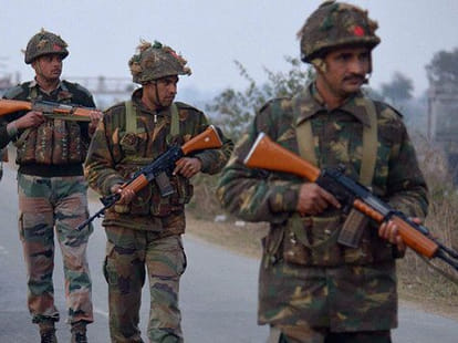 suspects spotted near srinagar airport