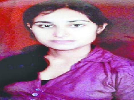 Schoolgirl purely from water tank, death
