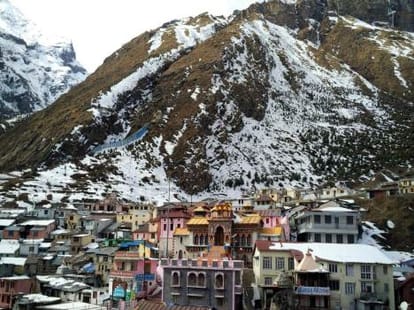 badrinath door will open on 11 may 2016.