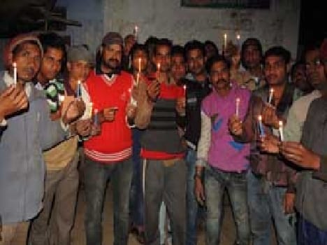 March candle out tribute to martyrs
