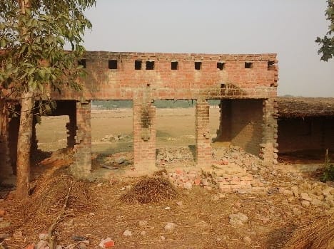 Sugar mill management charges levied on house breaking