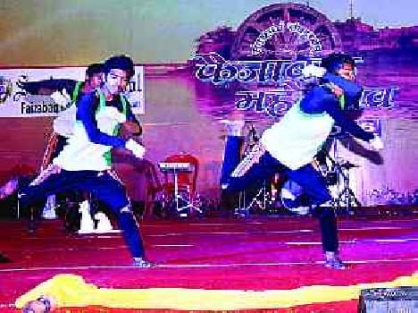 Is the best platform for artists Festival: Pal