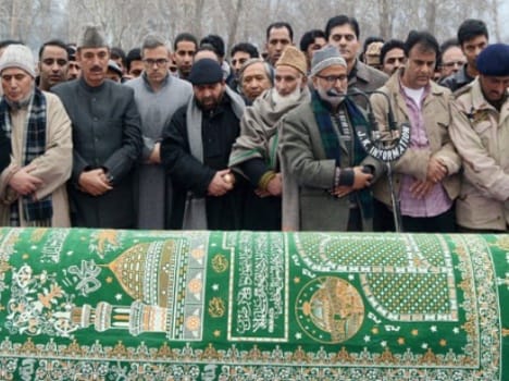 mufti mohammad sayeed laid to rest at graveyard