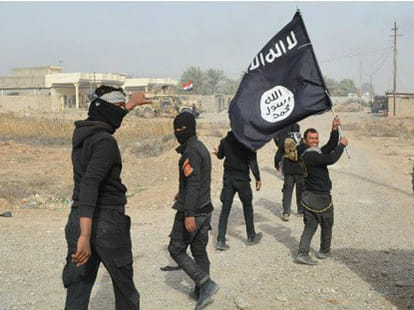 ISIS militant Ali Saqr al-Qasem publicly executes his own mother 