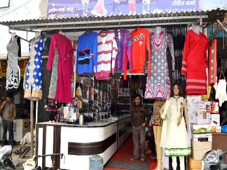 the cloth market cools down due to the temprature increase