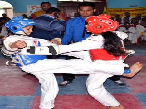 student showed their zeal in the sports event