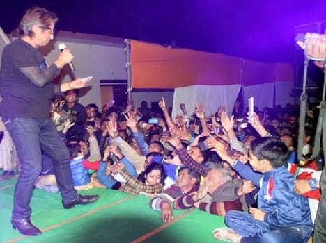 shakti kapoor entertained the audience