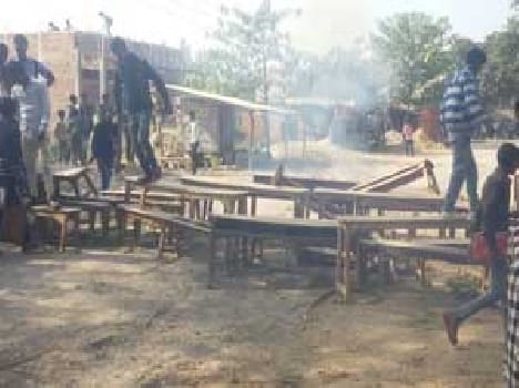 Principal shot looted bike , jam - organically