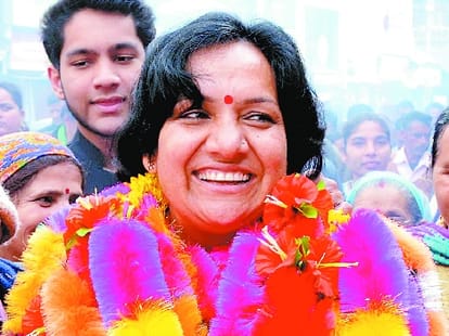 ministers and former ministers kins defeated in panchayat elections in himachal.