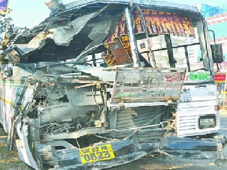 Three killed in accident 