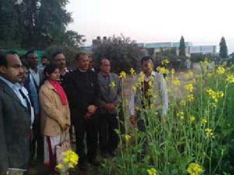 VC inspect Agriculture science centre