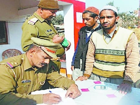 Ritura caught two suspected Kashmiri youth