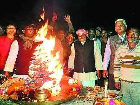 Sarovar Arti