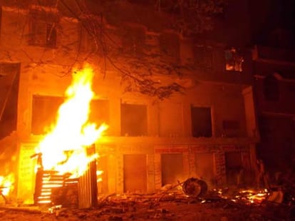 house burn of the accused of murder
