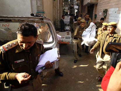 This is truth of triple murder, was killed family by friend