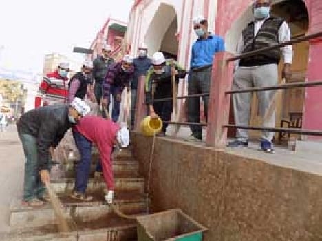 AAp workers washed municipal corporation
