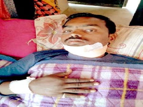 Chinese Mnje throat slit in the Saraf