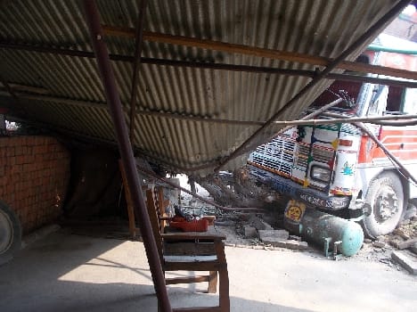 Uncontrolled and rammed the truck into store