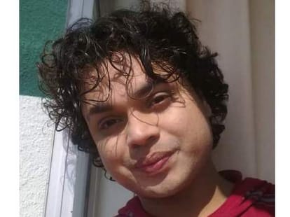 A Lucknow boy changed his sex for his partner.
