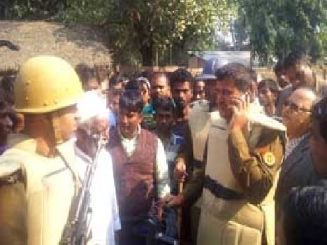Soldier 's father shot 