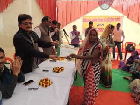 Certificate given to women