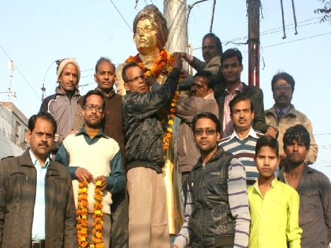 Swami Vivekananda Jayanti called on the youth, pledge solidarity