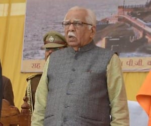 UP governor Ram Naik get admitted in hospital.