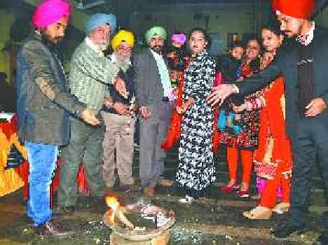 celebration of lohri in bahraich