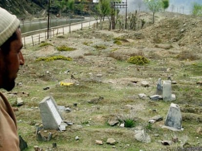 news story on graveyard digger ata mohammad khan 
