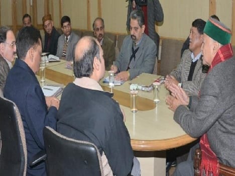 cm virbhadra attend review meeting for developing roads in shimla