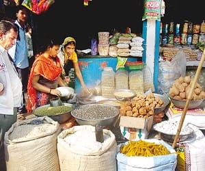 cheap pulses in dehradun shop.