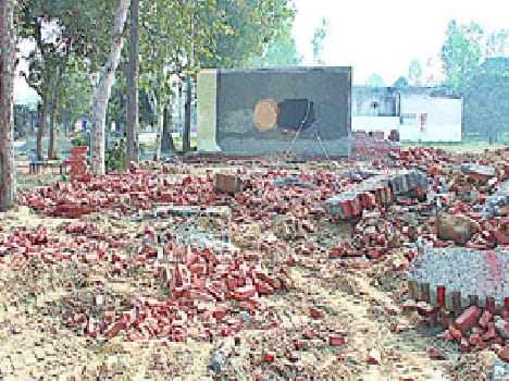 resist of demolishation, assaulting Engineer