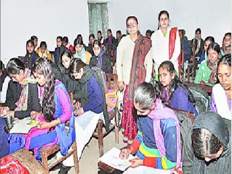 Students fire the imagination of the voter awareness