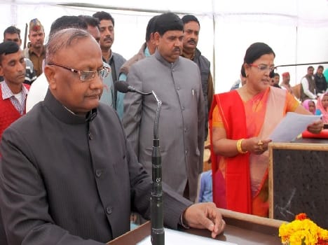 madhu chandra take oath of jila panchayat adhyksh