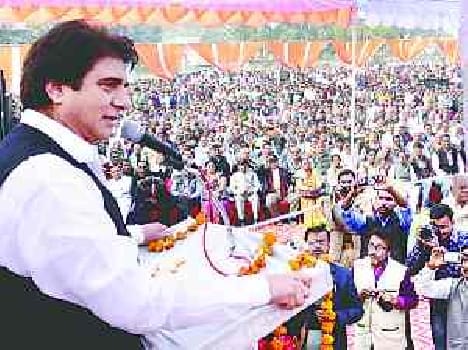 Good things come to understand and policies Day: Raj Babbar
