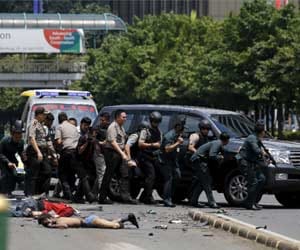 Big Blasts Near UN Building hits central Jakarta.