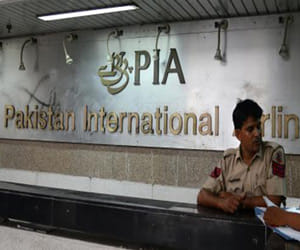 hindu sena attack on pakistan airlines office in delhi