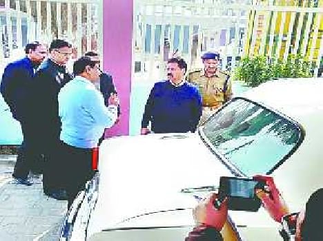 commissioner burst over incomplete road