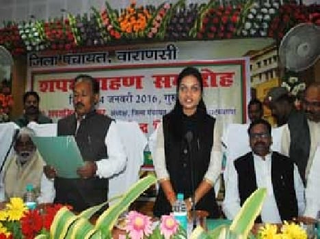  District panchayat president, members took oath
