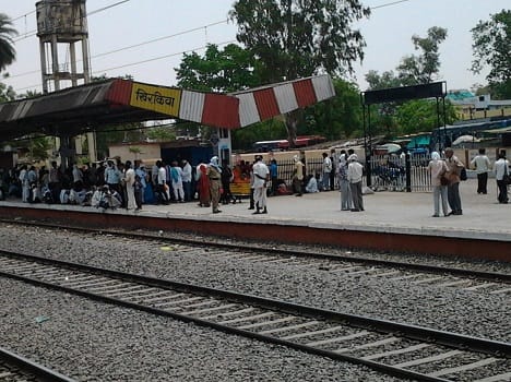 Muslim couple on train beaten in MP, bags searched over beef suspicion