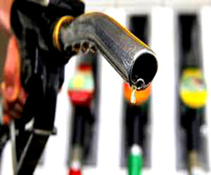 petrol prices down in lucknow.