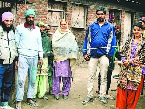 suspecious, akaalgarh, two, person, seen, pathankot