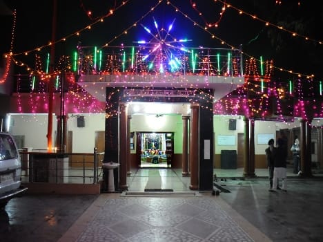Guru Gobind Singh Shabad Kirtan Gunje on the light festival