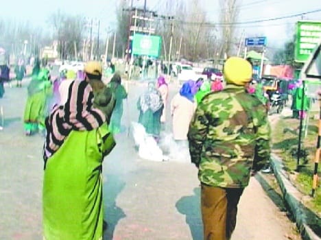 clash between women and police