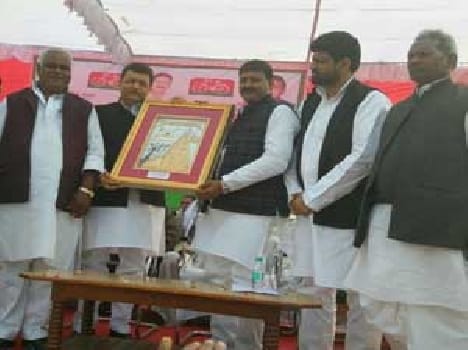 The district will develop without discrimination: Dr. Virendra